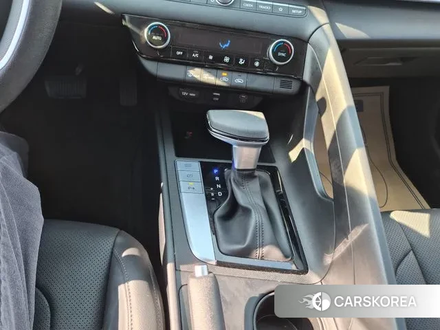 Hyundai The New Avante (CN7) 2024 Белый из Кореи, фото 4