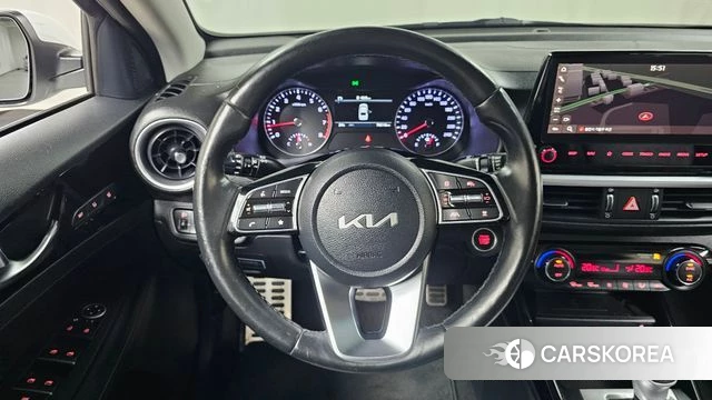 Kia The New K3 2nd generation 2023 Белый из Кореи, фото 4