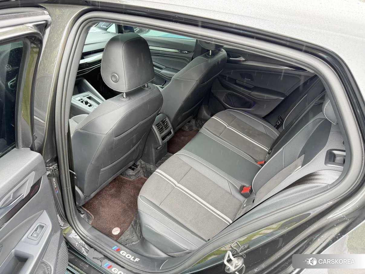 Volkswagen Golf 2023 Черный из Китая, фото 4