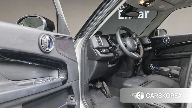 Mini Cooper Countryman 2023 Серебристо-серый из Кореи, фото 4