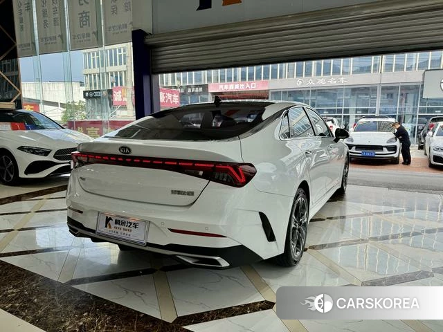 Kia K5 2021 Белый из Китая, фото 4