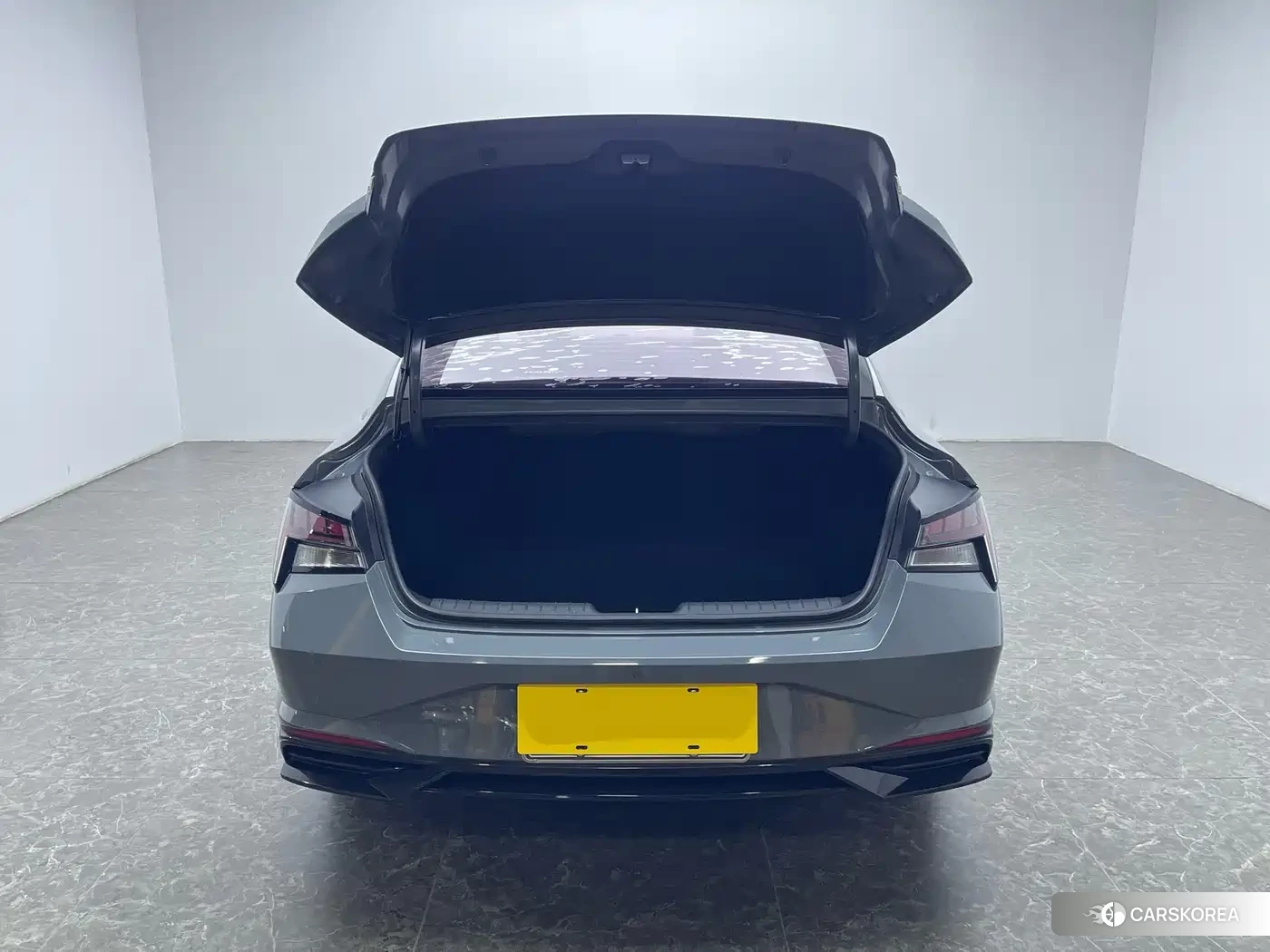 Hyundai Elantra 2021 Silver/gray из Китая, фото 4