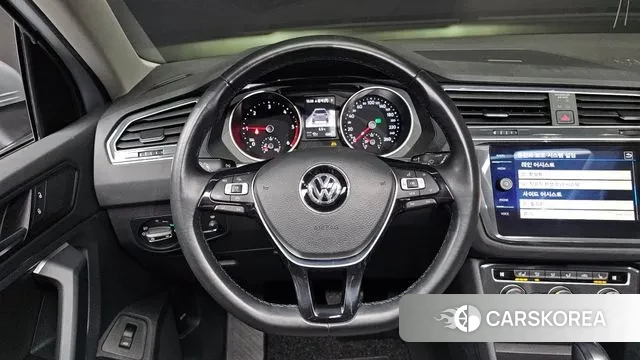 Volkswagen Tiguan second Generation 2019 Серебряный из Кореи, фото 4