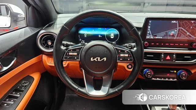 Kia The New K3 2nd generation 2021 Белый из Кореи, фото 4
