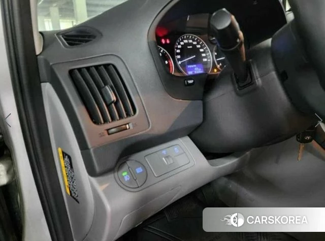 Hyundai The New Grand Starex 2021 Серебристо-серый из Кореи, фото 4