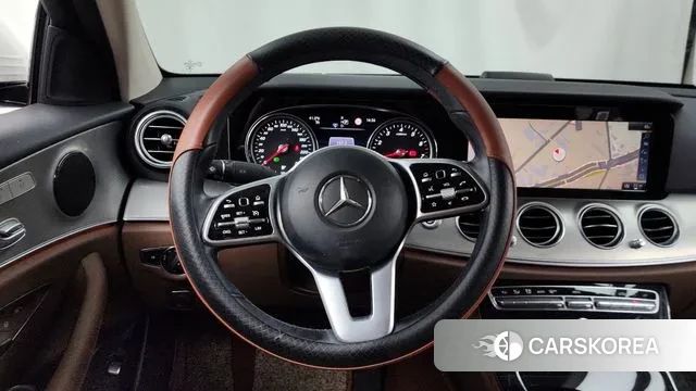 Mercedes-Benz E-Class W213 2018 Белый из Кореи, фото 4