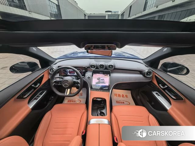 Mercedes-Benz GLC 2023 Черный из Китая, фото 4