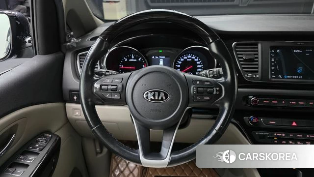 Kia The New Carnival 2018 Серый из Кореи, фото 4