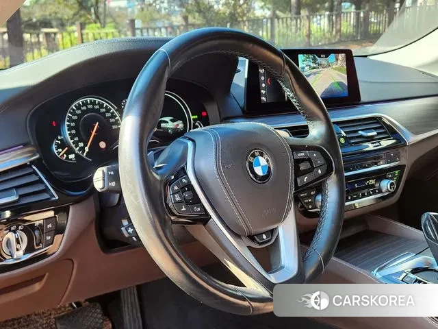 BMW 5 Series (G30) 2019 Серый из Кореи, фото 4
