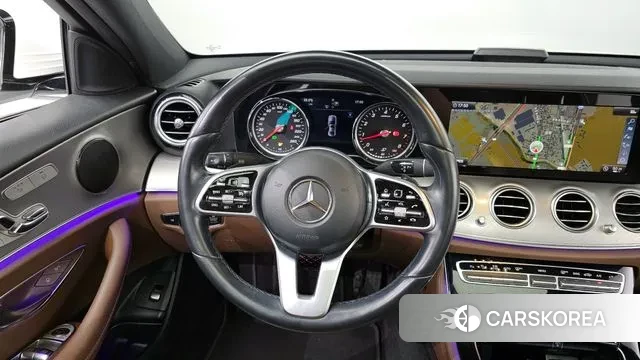 Mercedes-Benz E-Class W213 2018 Белый из Кореи, фото 4