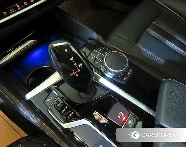 BMW 5 Series (G30) 2018 Белый из Кореи, фото 4