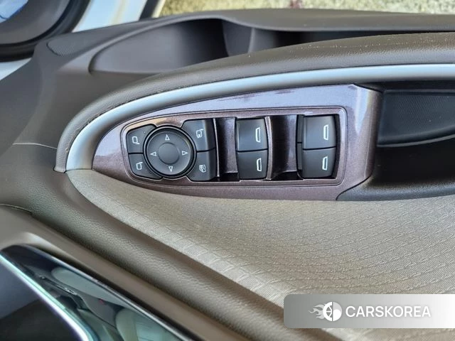Chevrolet (GM Daewoo) All New Malibu 2018 Белый из Кореи, фото 4