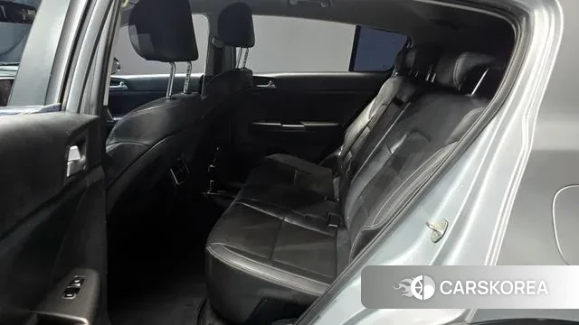 Kia Sportage The Bold 2021 Серебряный из Кореи, фото 4