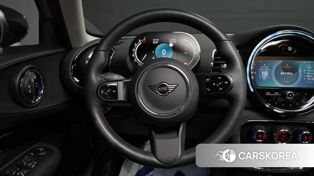 Mini Cooper Clubman 2023 Жемчужный цвет из Кореи, фото 4