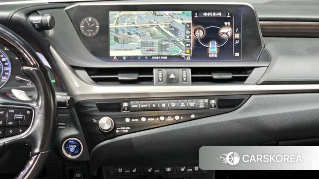 Lexus ES300h 7th generation 2021 Белый из Кореи, фото 4