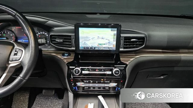 Ford Explorer 6th Generation 2022 Белый из Кореи, фото 4