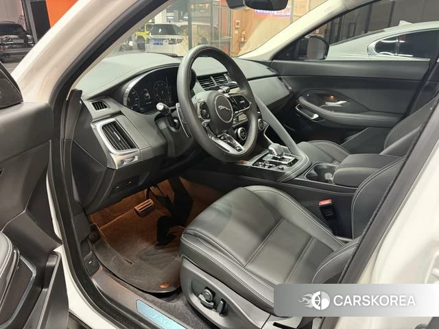 Jaguar E-PACE 2024 Белый из Китая, фото 4