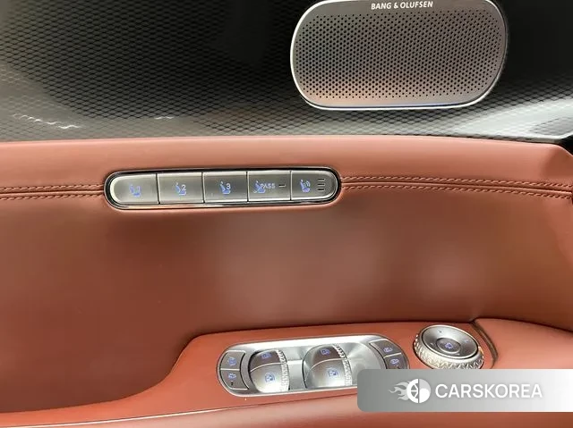 Genesis G90 (RS4) 2022 Черный из Кореи, фото 4