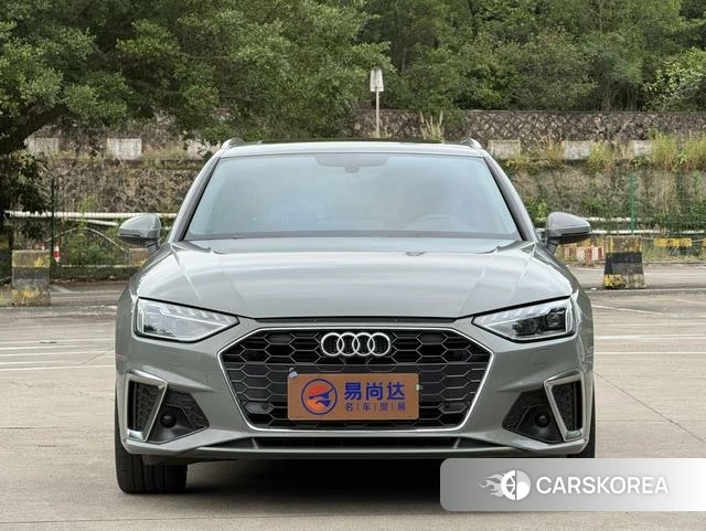Audi A4 (import) 2022 Темно-серый из Китая, фото 4