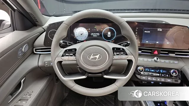 Hyundai The New Avante (CN7) 2024 Белый из Кореи, фото 4