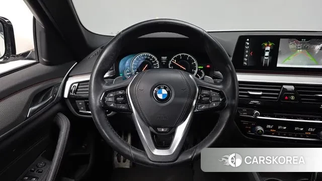 BMW 5 Series (G30) 2018 Белый из Кореи, фото 4