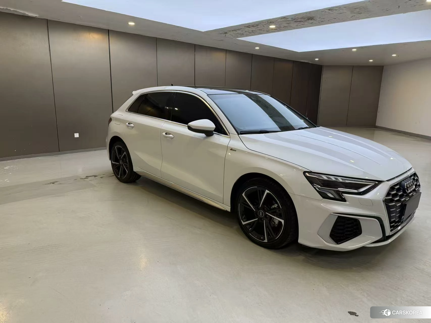 Audi A3 2023 Белый из Китая, фото 4