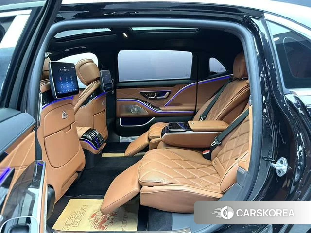 Mercedes-Benz Maybach S-class 2023 Черный из Китая, фото 4