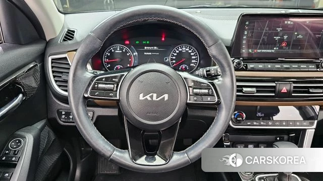 Kia Seltos 2022 Белый из Кореи, фото 4