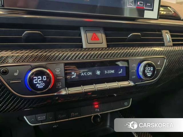 Audi RS 5 2024 Темно-серый из Китая, фото 4