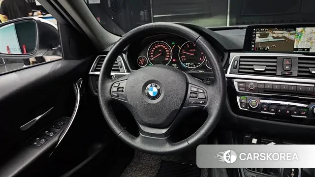 BMW 3 Series (F30) 2018 Белый из Кореи, фото 4