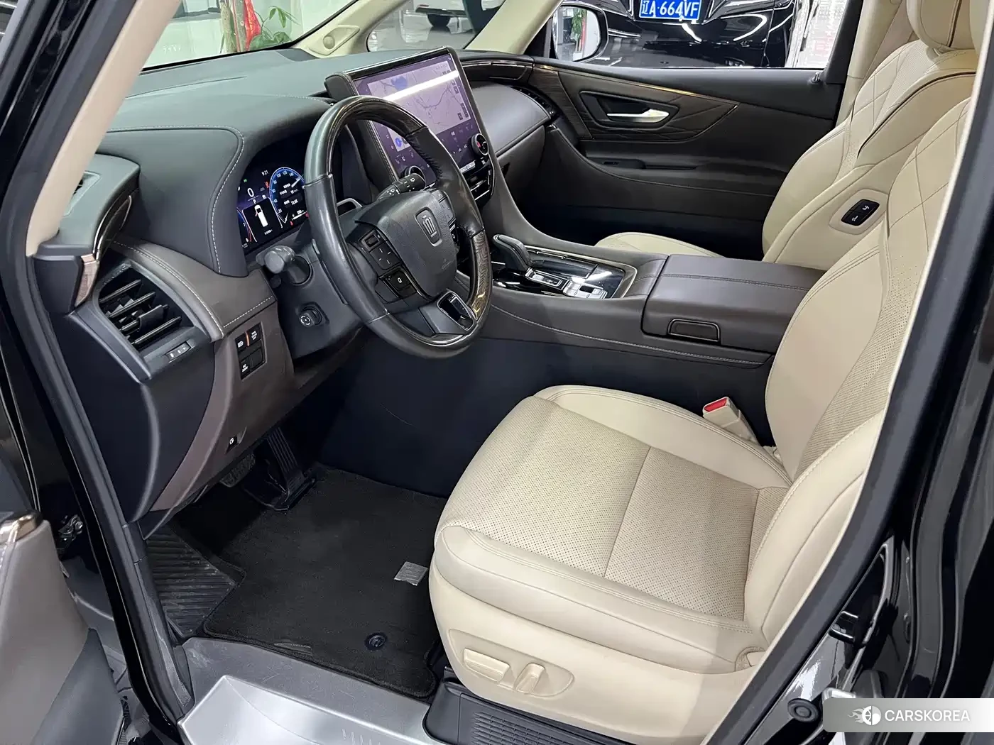 Toyota Vellfire 2023 Черный из Китая, фото 5