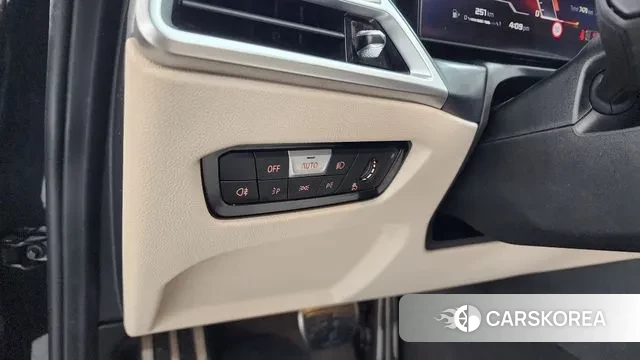 BMW 3 Series (G20) 2025 Черный из Кореи, фото 4