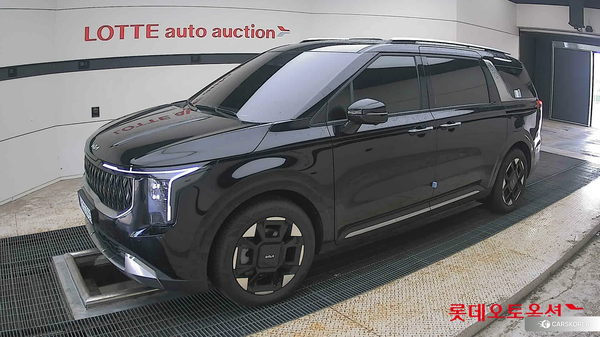 Kia Carnival Hybrid 2025 Aurora Black Pearl из Кореи, фото 4