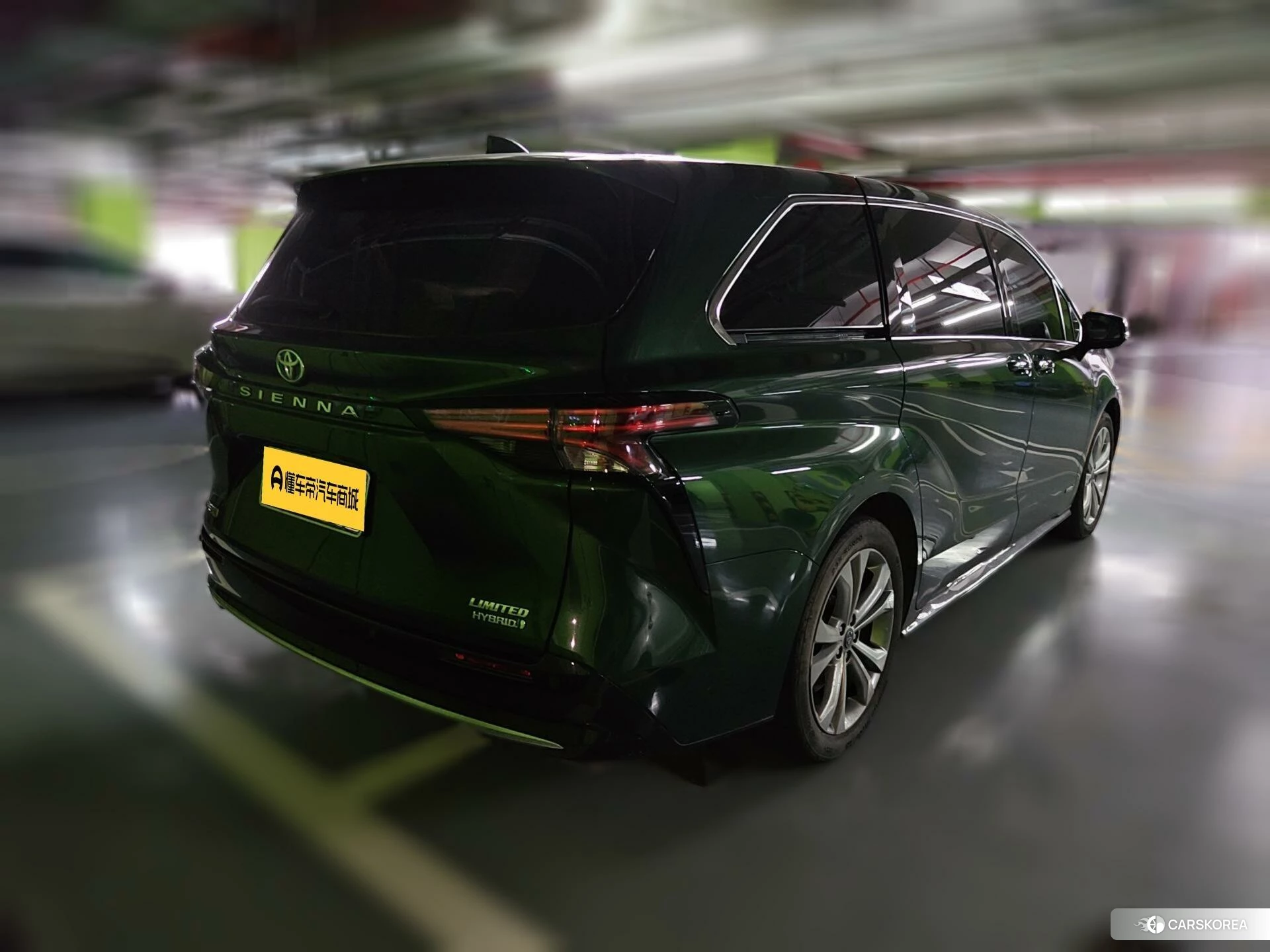 Toyota Saina 2023 Зеленый из Китая, фото 4