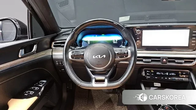 Kia K5 3rd generation 2023 Черный из Кореи, фото 4