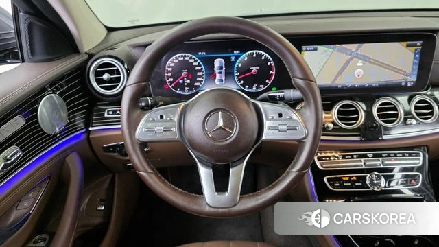 Mercedes-Benz E-Class W213 2018 Серый из Кореи, фото 4
