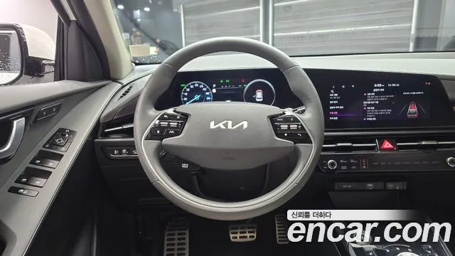 Kia Di Ol Nu Niro 2023 Белый из Кореи, фото 4