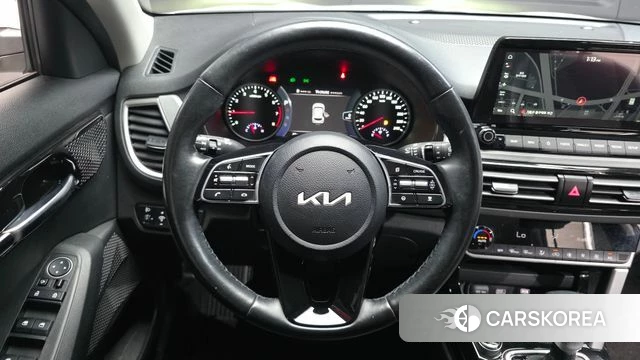 Kia Seltos 2022 Белый из Кореи, фото 4