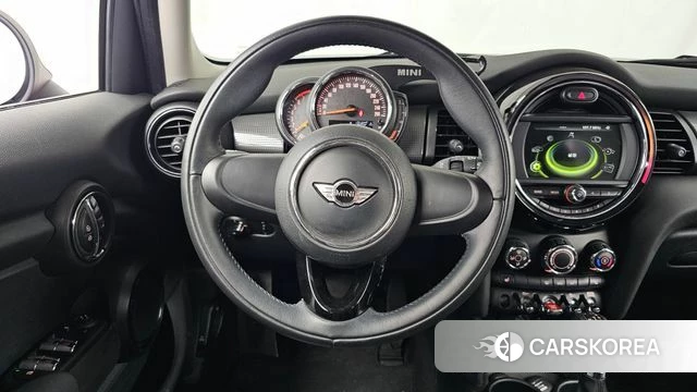 Mini Cooper 2018 Красный из Кореи, фото 4