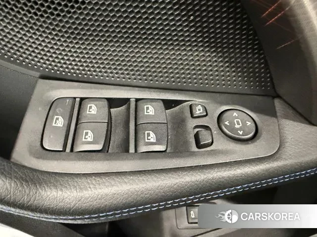 BMW 1 Series (F40) 2023 Белый из Кореи, фото 4