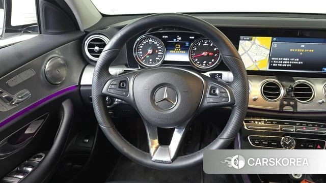 Mercedes-Benz E-Class W213 2018 Белый из Кореи, фото 4