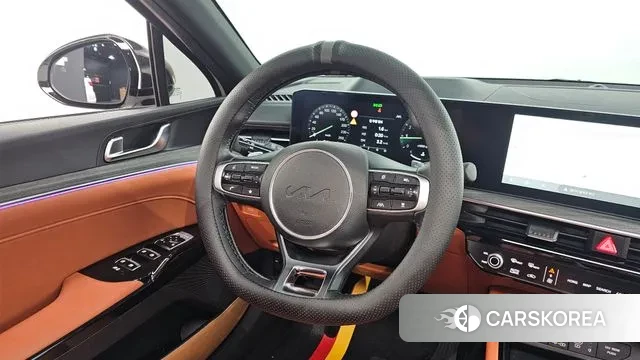 Kia The New K5 3rd generation 2023 Белый из Кореи, фото 4