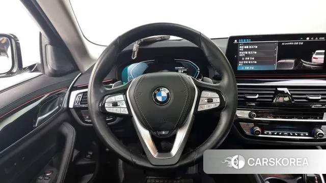 BMW 5 Series (G30) 2020 Белый из Кореи, фото 4
