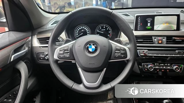 BMW X1 (F48) 2021 Черный из Кореи, фото 4