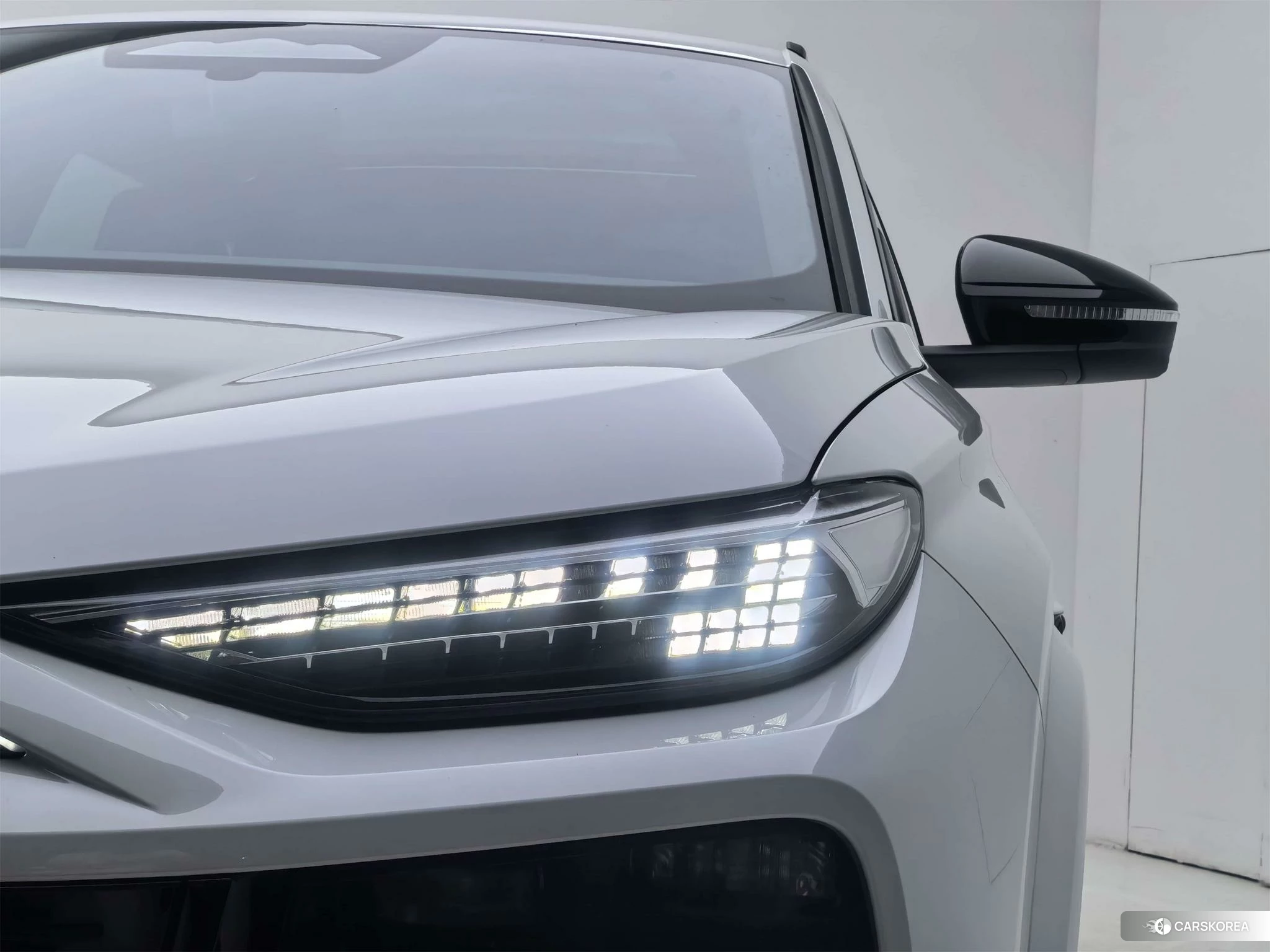 Audi Q6L e-tron 2025 Белый из Китая, фото 4