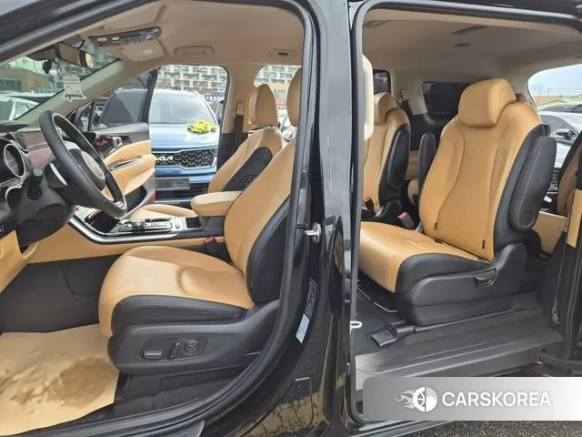 Kia Carnival 4th generation 2023 Черный из Кореи, фото 4