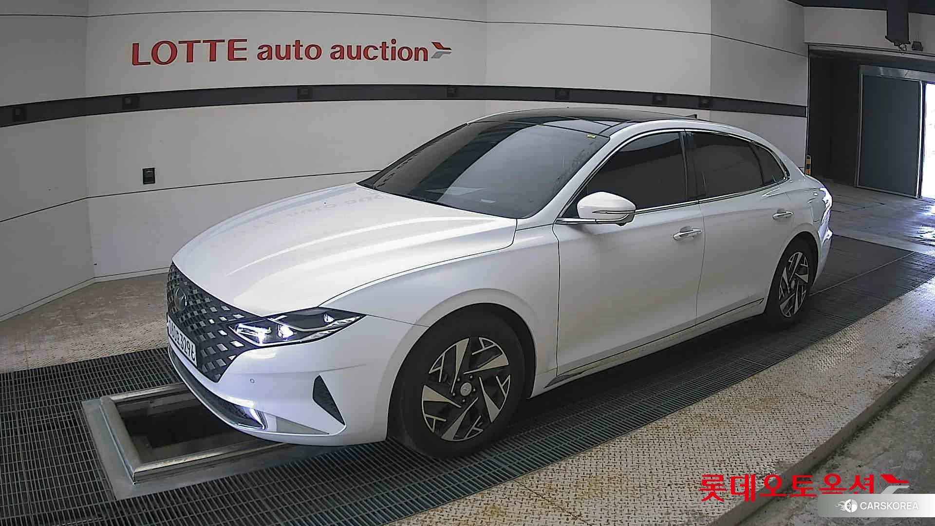 Hyundai Grandeur Hybrid 2021 White cream (optional) из Кореи, фото 4