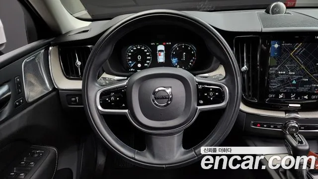 Volvo XC60 second Generation 2020 Белый из Кореи, фото 4