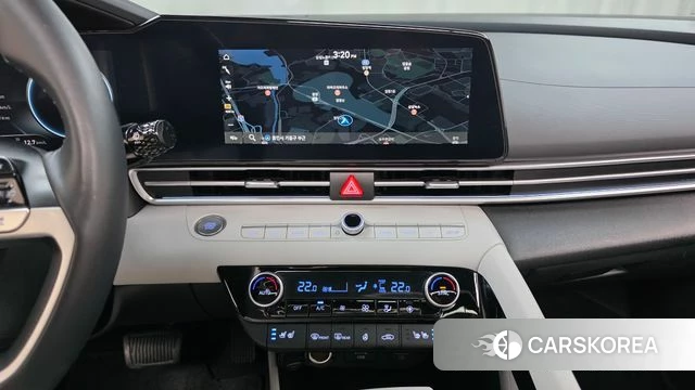 Hyundai Avante (CN7) 2023 Серебристо-серый из Кореи, фото 4