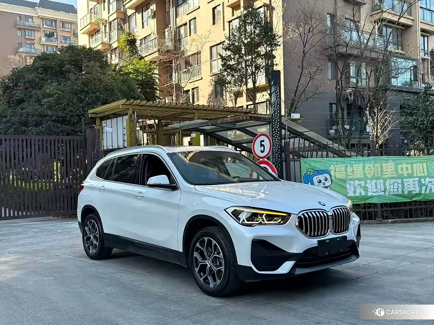 BMW X1 2021 Белый из Китая, фото 4